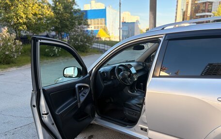 Toyota RAV4, 2007 год, 1 550 000 рублей, 4 фотография