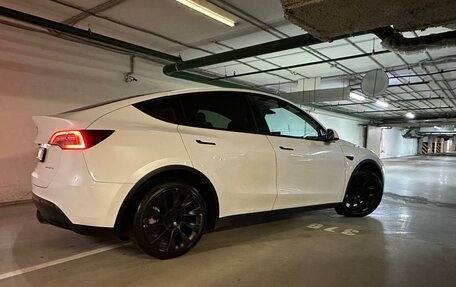 Tesla Model Y I, 2021 год, 4 280 000 рублей, 3 фотография