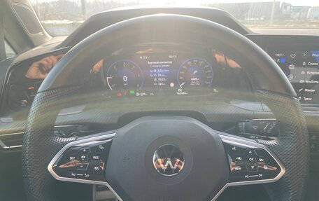 Volkswagen Golf VIII, 2020 год, 2 650 000 рублей, 23 фотография