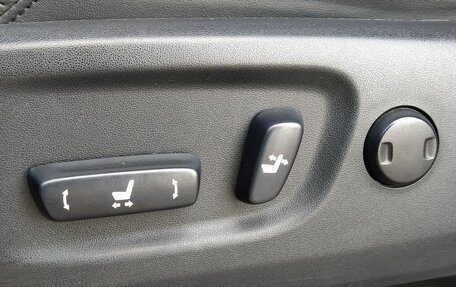 Toyota Land Cruiser Prado 150 рестайлинг 2, 2010 год, 2 988 000 рублей, 9 фотография