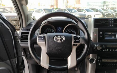 Toyota Land Cruiser Prado 150 рестайлинг 2, 2010 год, 2 988 000 рублей, 26 фотография