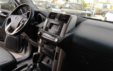Toyota Land Cruiser Prado 150 рестайлинг 2, 2010 год, 2 988 000 рублей, 22 фотография