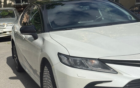 Toyota Camry, 2021 год, 2 900 000 рублей, 4 фотография