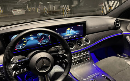 Mercedes-Benz E-Класс, 2021 год, 5 200 000 рублей, 23 фотография