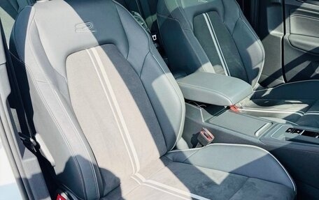 Volkswagen Golf VIII, 2022 год, 1 820 000 рублей, 11 фотография