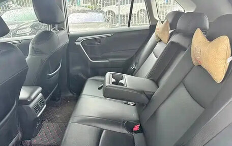 Toyota RAV4, 2023 год, 3 581 000 рублей, 15 фотография