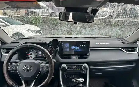 Toyota RAV4, 2023 год, 3 581 000 рублей, 16 фотография