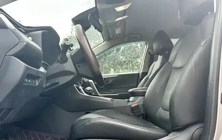 Toyota RAV4, 2023 год, 3 581 000 рублей, 7 фотография
