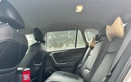 Toyota RAV4, 2023 год, 3 581 000 рублей, 19 фотография