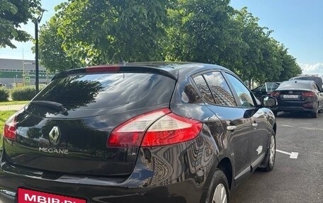 Renault Megane III, 2011 год, 700 000 рублей, 2 фотография