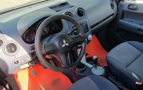 Mitsubishi Colt VI рестайлинг, 2006 год, 305 000 рублей, 5 фотография