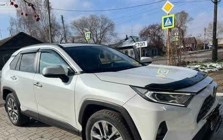 Toyota RAV4, 2020 год, 3 500 000 рублей, 2 фотография