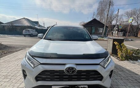 Toyota RAV4, 2020 год, 3 500 000 рублей, 10 фотография