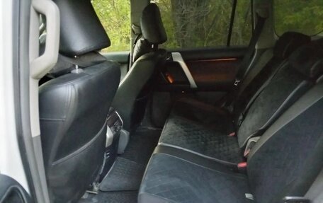 Toyota Land Cruiser Prado 150 рестайлинг 2, 2010 год, 2 450 000 рублей, 8 фотография