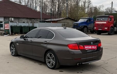 BMW 5 серия, 2012 год, 1 450 000 рублей, 2 фотография