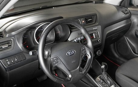 KIA Rio III рестайлинг, 2015 год, 910 000 рублей, 5 фотография