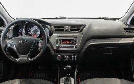 KIA Rio III рестайлинг, 2015 год, 910 000 рублей, 6 фотография
