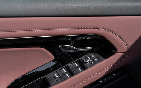Land Rover Range Rover Evoque II, 2025 год, 6 399 500 рублей, 12 фотография