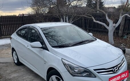 Hyundai Solaris II рестайлинг, 2015 год, 1 280 000 рублей, 3 фотография