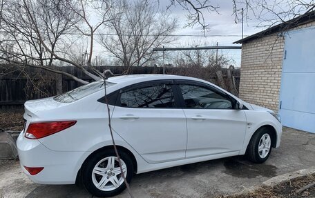 Hyundai Solaris II рестайлинг, 2015 год, 1 280 000 рублей, 5 фотография