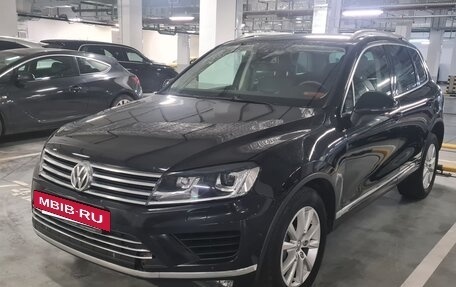 Volkswagen Touareg III, 2015 год, 1 980 000 рублей, 8 фотография