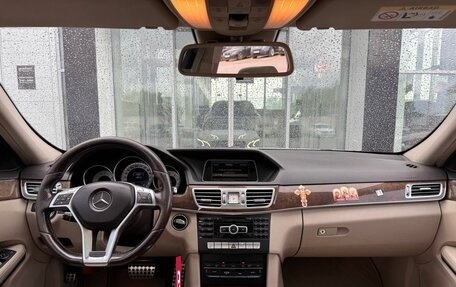 Mercedes-Benz E-Класс, 2014 год, 2 300 000 рублей, 23 фотография