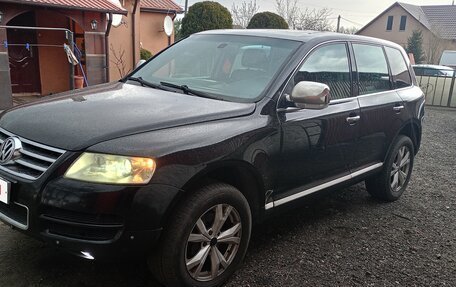 Volkswagen Touareg III, 2004 год, 600 000 рублей, 2 фотография