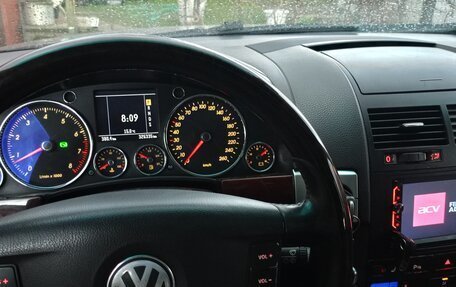 Volkswagen Touareg III, 2004 год, 600 000 рублей, 4 фотография