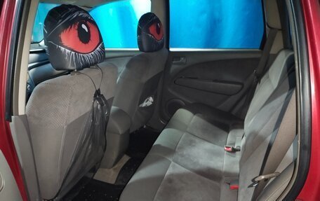 Mitsubishi Outlander III рестайлинг 3, 2003 год, 400 000 рублей, 16 фотография