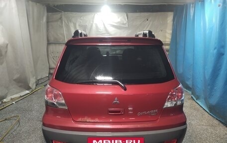 Mitsubishi Outlander III рестайлинг 3, 2003 год, 400 000 рублей, 6 фотография