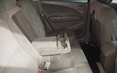Mitsubishi Outlander III рестайлинг 3, 2003 год, 400 000 рублей, 35 фотография