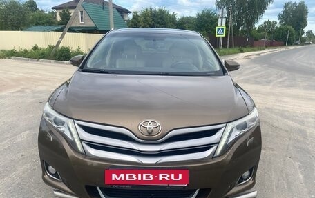 Toyota Venza I, 2013 год, 2 045 000 рублей, 2 фотография