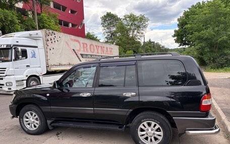 Toyota Land Cruiser 100 рестайлинг 2, 2007 год, 2 500 000 рублей, 4 фотография
