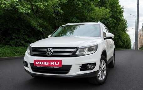 Volkswagen Tiguan I, 2011 год, 1 530 000 рублей, 2 фотография