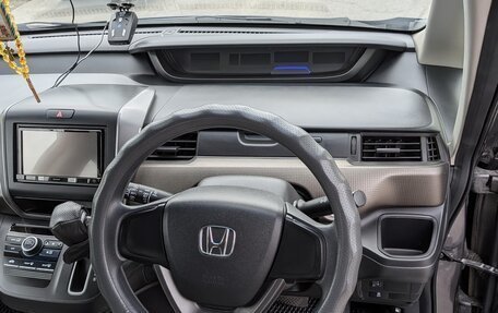 Honda Freed II, 2018 год, 1 600 000 рублей, 9 фотография