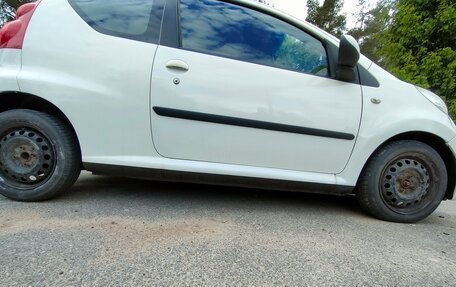 Peugeot 107 I рестайлинг, 2010 год, 350 000 рублей, 7 фотография