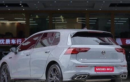 Volkswagen Golf VIII, 2022 год, 1 499 021 рублей, 2 фотография