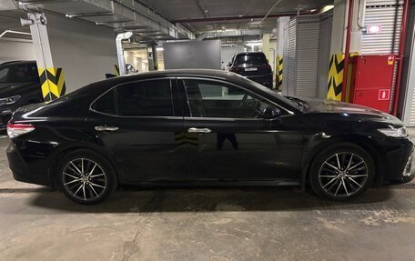 Toyota Camry, 2021 год, 4 050 000 рублей, 3 фотография