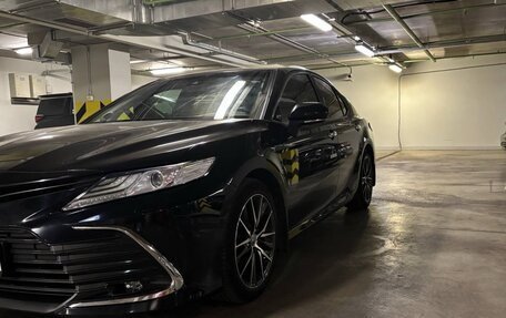 Toyota Camry, 2021 год, 4 050 000 рублей, 2 фотография