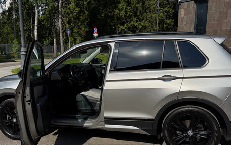 Volkswagen Tiguan II, 2019 год, 2 400 000 рублей, 15 фотография