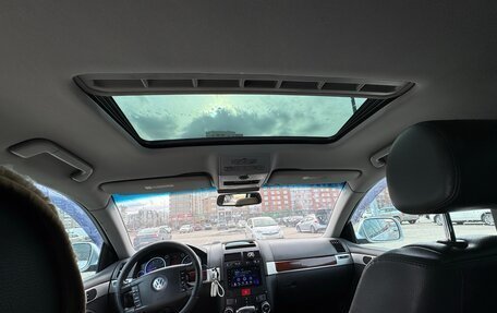 Volkswagen Touareg III, 2003 год, 880 000 рублей, 10 фотография