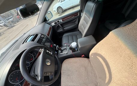 Volkswagen Touareg III, 2003 год, 880 000 рублей, 11 фотография