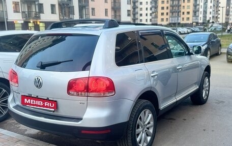 Volkswagen Touareg III, 2003 год, 880 000 рублей, 6 фотография
