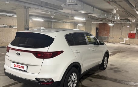KIA Sportage IV рестайлинг, 2018 год, 2 300 000 рублей, 6 фотография