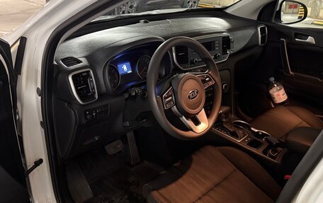 KIA Sportage IV рестайлинг, 2018 год, 2 300 000 рублей, 9 фотография