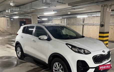 KIA Sportage IV рестайлинг, 2018 год, 2 300 000 рублей, 2 фотография