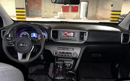 KIA Sportage IV рестайлинг, 2018 год, 2 300 000 рублей, 16 фотография