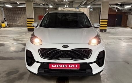 KIA Sportage IV рестайлинг, 2018 год, 2 300 000 рублей, 23 фотография