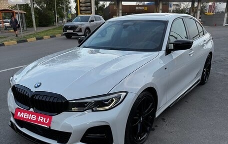 BMW 3 серия, 2019 год, 4 220 000 рублей, 3 фотография