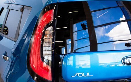 KIA Soul II рестайлинг, 2017 год, 1 695 000 рублей, 8 фотография